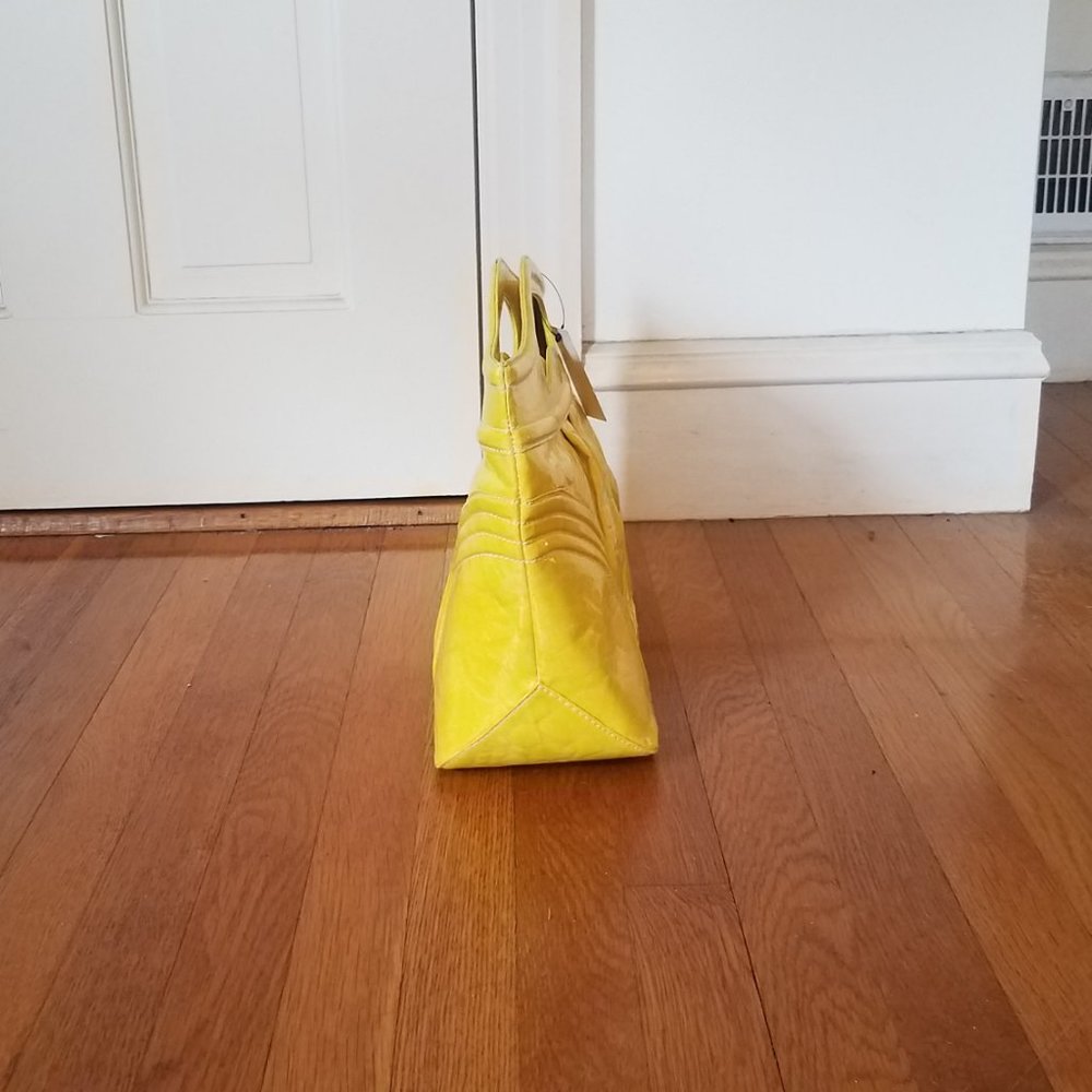 NWT MAXX New York Yellow Handle Purse - Picture 4 of 11